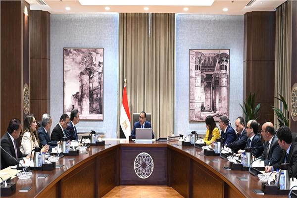  مجلس الوزراء خلال الاجتماع