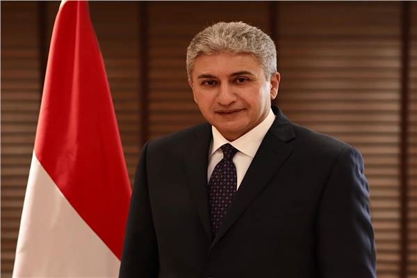 وزير السياحة والآثار شريف فتحي