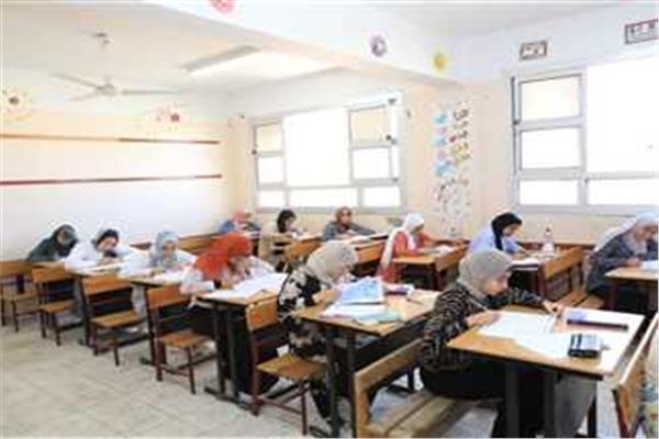 طلاب الثانوية العامة