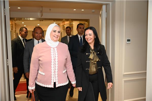 وزيرة التضامن الاجتماعي تستقبل السيدة نيفين القباج بمقر الوزارة في العاصمة الإدارية الجديدة