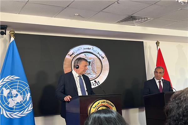 وزير الخارجية بدر عبد العاطي والمفوض العام للأونروا فيليب لازاريني