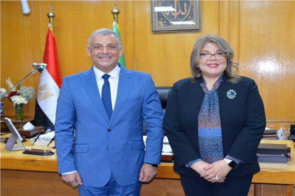 محافظ الإسماعيلية يستقبل وكيل مجلس الشيوخ
