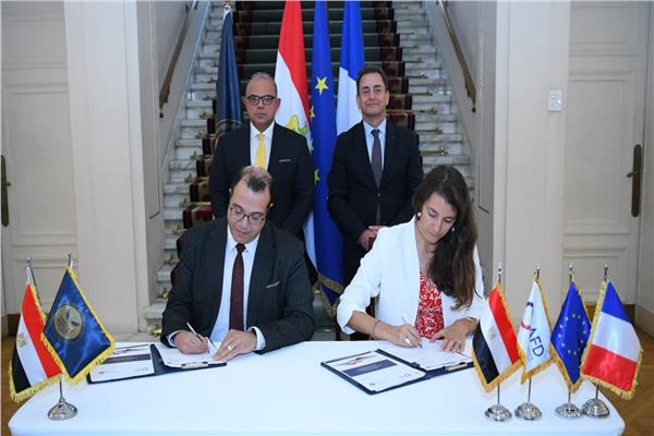 الرقابة المالية توقع مذكرة تفاهم مع الوكالة الفرنسية لتعزيز التمويل المستدام