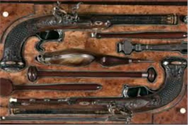 أيقونات الإمبراطورية.. مزاد نابليون يحكي قصة مسدسين تاريخيين