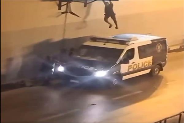 القبض على لص حاول سرقة كشافات الإنارة  بنفق الثلاثيني بالاسماعيليه 