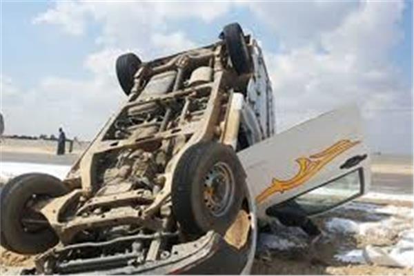 حادث انقلاب سيارة ربع نقل 