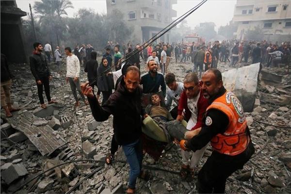 استشهاد عدة مواطنين وإصابة آخرين في قصف الاحتلال - صورة ارشيفية 