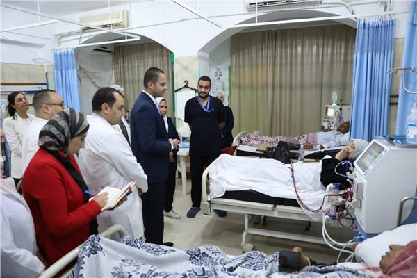 نائب وزير الصحة يقوم بجولة تفقدية في مستشفى القاهرة الجديدة