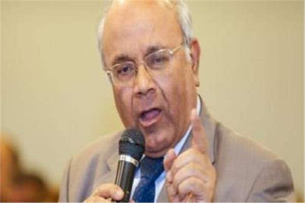 الدكتور محمد عطية الفيومي رئيس مجلس إدارة الغرفة التجارية بالقليوبية