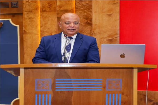  اللواء بحري أحمد حواش