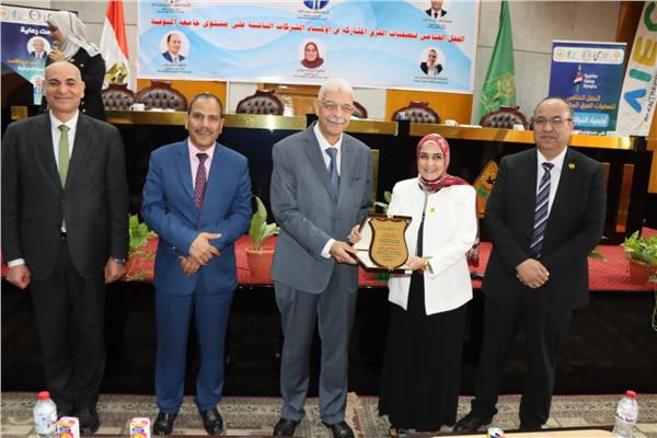  الدكتور أحمد القاصد رئيس جامعة المنوفية 