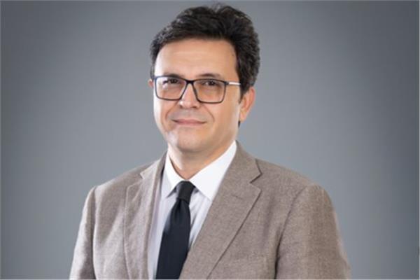 الدكتور أحمد فؤاد هنو 