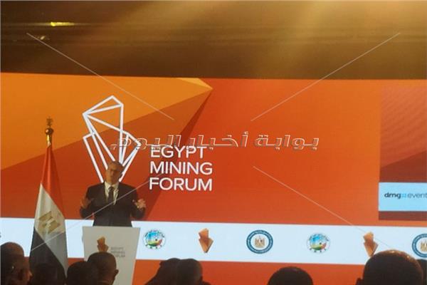 المهندس كريم بدوى وزير البترول