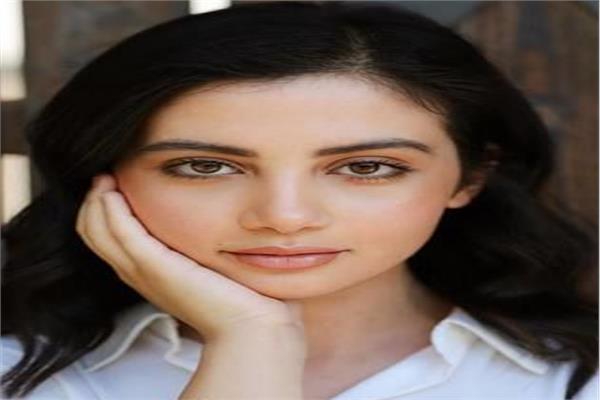 فاتن سعيد مع وائل منصور ومنة عامر