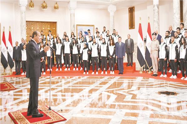 تكريم الرئيس عبد الفتاح السيسى رئيس الجمهورية لأبطال مصر الفائزين بالميداليات الذهبية 