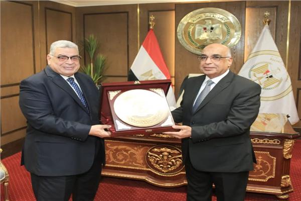 وزير العدل خلال استقباله رئيس مجلس الدولة
