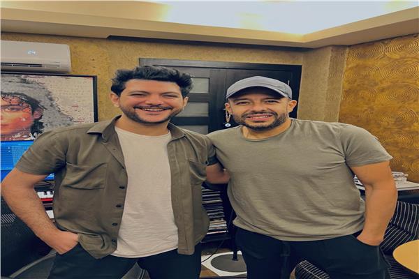 النجم محمد حماقي والملحن تيام علي