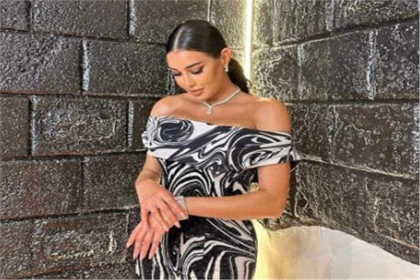 الفنانة ياسمين صبري