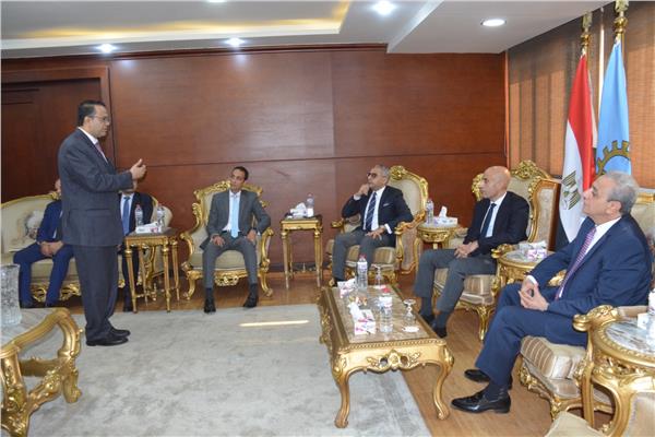 محافظ الغربية يستقبل وزير التربية والتعليم