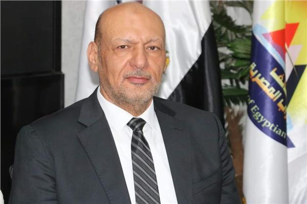 المستشار حسين أبو العطا رئيس حزب ”المصريين“