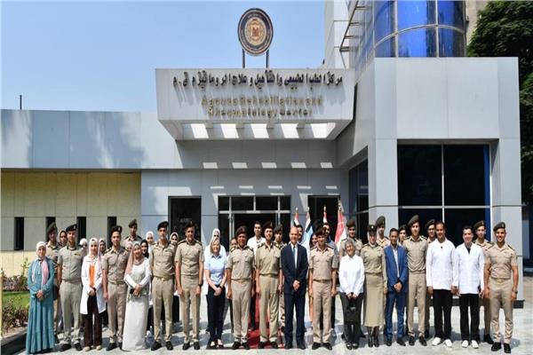 القوات المسلحة تنظم اليوم العلمى بمركز الطب الطبيعى