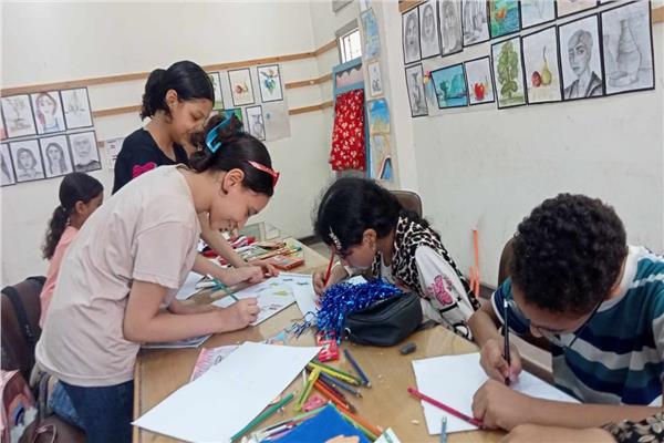 مجموعة متنوعة الفعاليات الثقافية والفنية