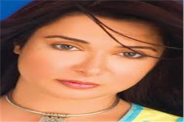 الفنانة أميرة العايدي