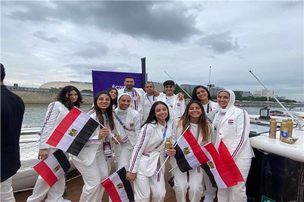 أفراد البعثة المصرية في باريس