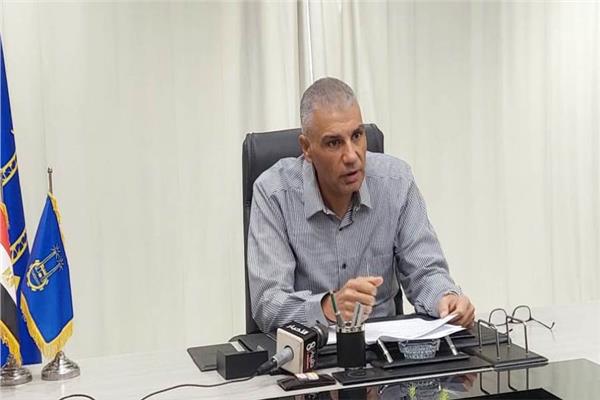 الدكتور إسماعيل كمال محافظ أسوان