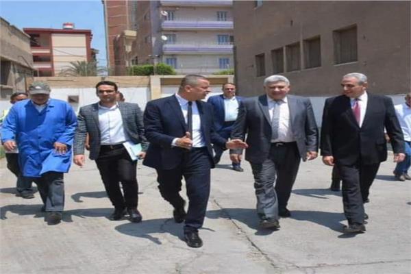 جولة اللواء أشرف الجندي محافظ الغربية بشركة النصر