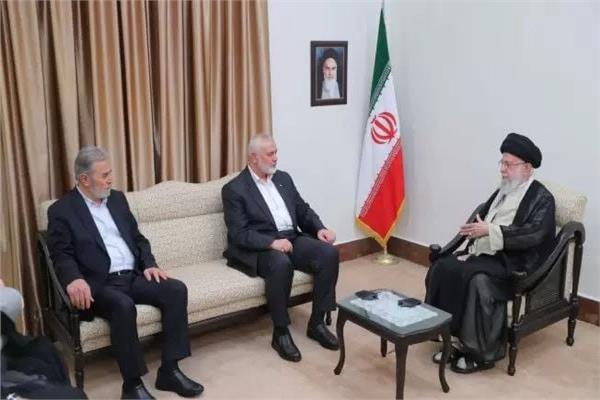 لقاء خامنئي رفقة زياد النخالة بإسماعيل هنية 