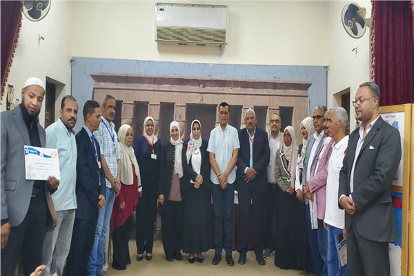 الفائزون في مسابقة معلم متميز 
