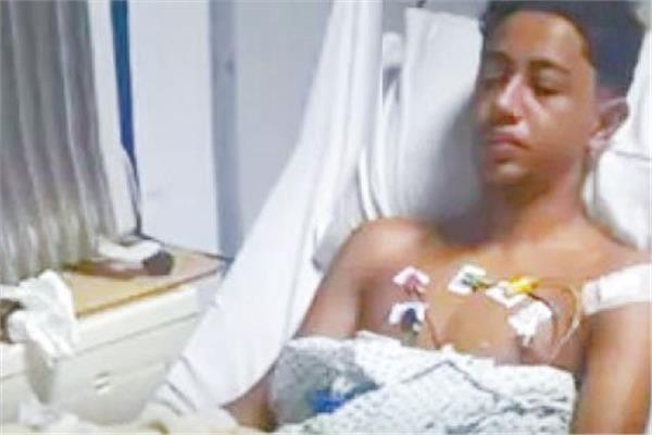  لاعب السباحة المصاب