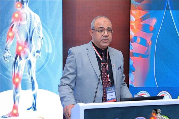 الدكتور وائل شعبان، رئيس قسم جراحة العظام بكلية طب البنات بالقاهرة