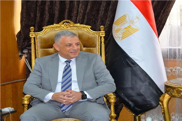 اللواء طيار أكرم محمد جلال محافظ الإسماعيلية