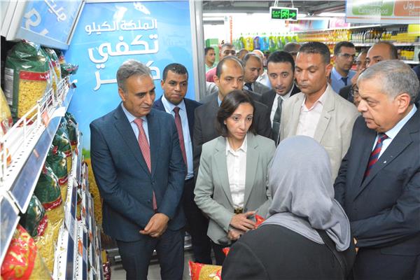 الدكتورة جاكلين عازر - وإبراهيم السجيني