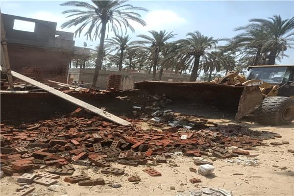 إزالة التعديات على الأراضي الزراعية