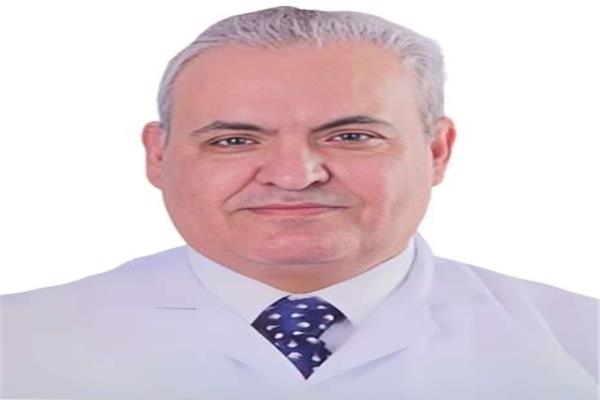 الدكتور محمد عبد الهادي أبو المكارم