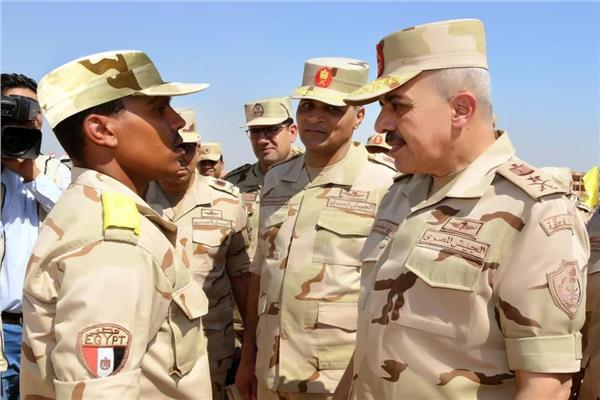 الفريق أحمد خليفة رئيس أركان حرب القوات المسلحة
