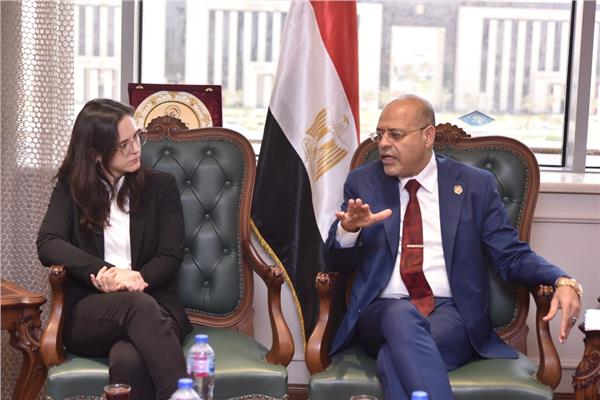 وزير العمل يلتقى وفدا من مؤسسة فريدريش ايبرت الألمانية