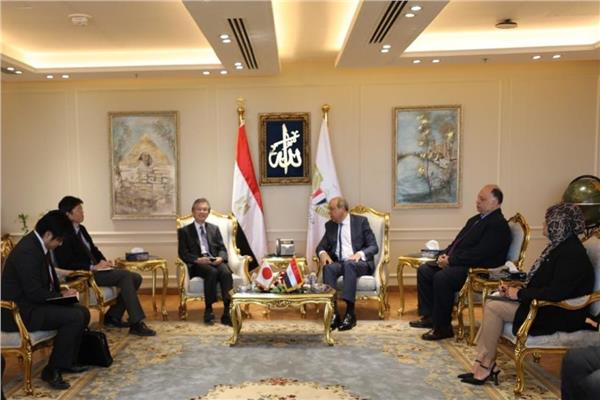  وزير الطيران المدني يستقبل السفير  اليابانى