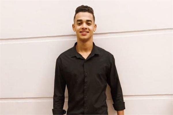الطالب موسي ربيع