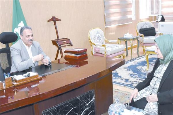 محافظ الشرقية خلال حواره مع «الأخبار»