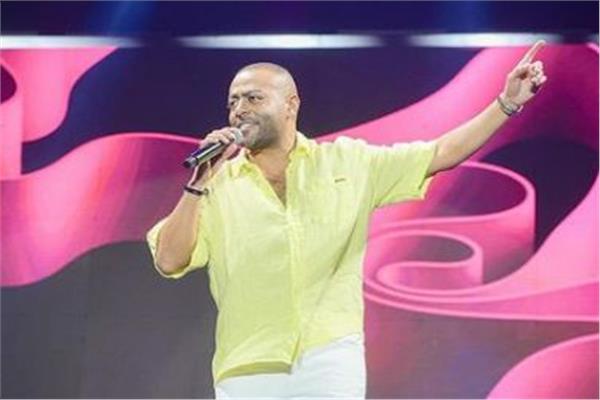 تامر عاشور