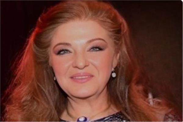  الفنانة هدى رمزي