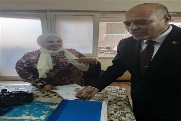 وزير العمل في في مناطق عمل السيدة زينب