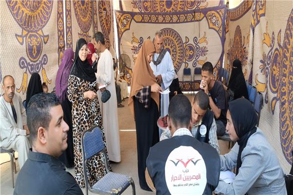 قافلة المصريين الأحرار الطبية بسوهاج