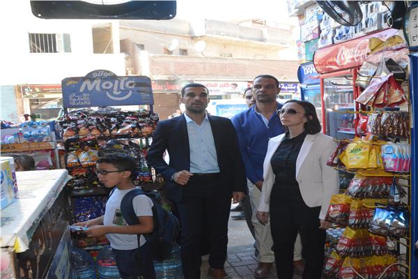   الدكتورة جاكلين عازر محافظ البحيرة