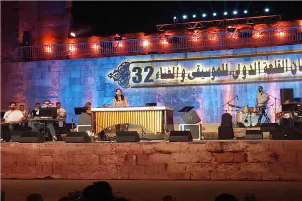 نسمة عبد العزيز بمهرجان القلعة للموسيقى والغناء