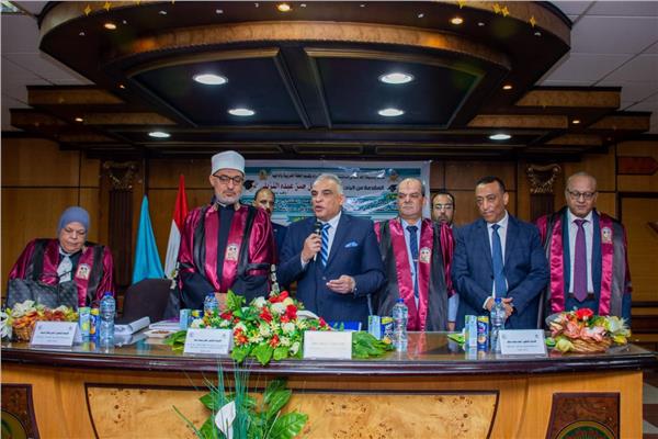 الدكتور نظير عياد مفتي الجمهورية